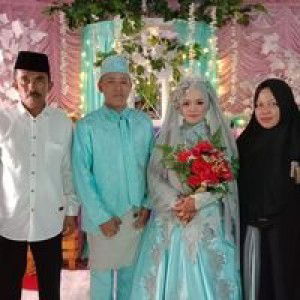 Riska Nur Chairani profile icon