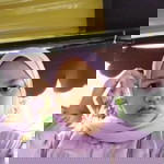 Neneng WidiiWy profile icon