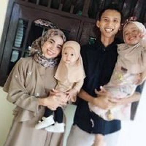 S Handayani profile icon