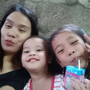 ronelee dizon profile icon