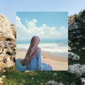 Sri Ayu Maret profile icon