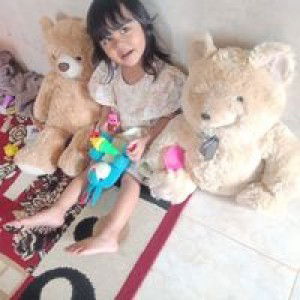 Ţiļï Ńahđă Ţómî profile icon