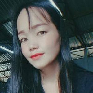 May May Poonsub profile icon