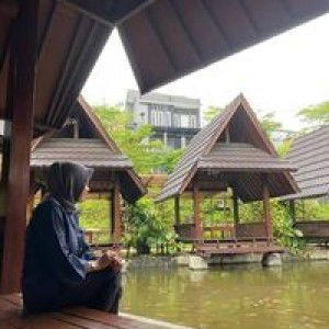 Pujie Astuti profile icon