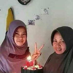 Zeni Romila profile icon