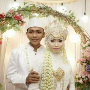 Heny Ayu Safitri profile icon