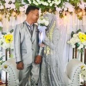 Nour Sarinah profile icon