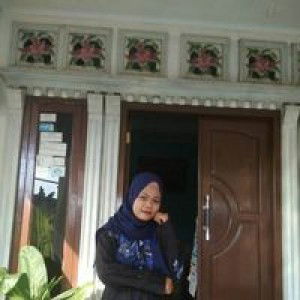 Mbak Lara profile icon