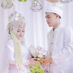 Sitinur Trianawati profile icon