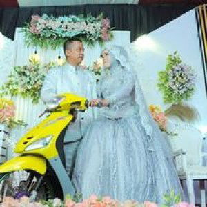 Wie Wie Dewie profile icon