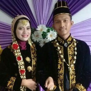 Dessi Widyaningsih profile icon