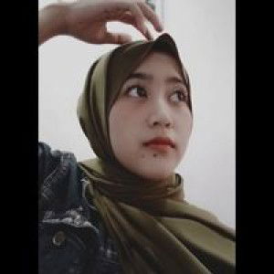 Leni Monika profile icon