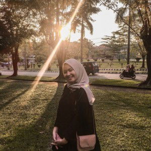 Monica Veronica profile icon