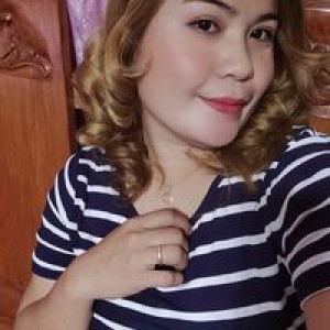 Nadia Gloriane Albes profile icon