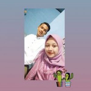 Okti Komaria profile icon