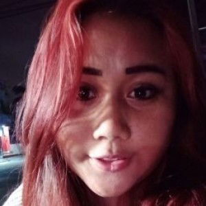 Revinia Larasati29 profile icon