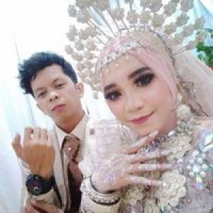 Adha Cwieesz profile icon