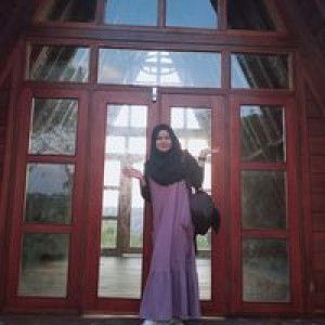 Surani Astuti profile icon