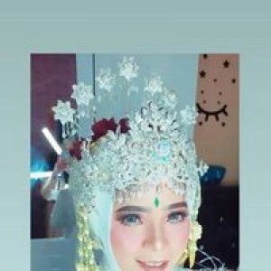 Dini Muriyati profile icon