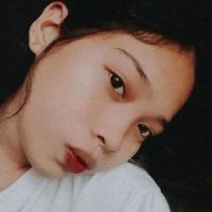 Yassy Flores profile icon