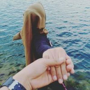 Rhia Fitri Yanti profile icon