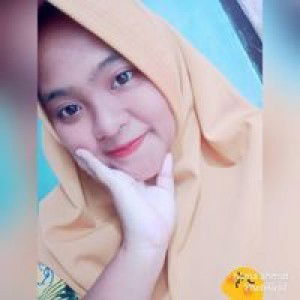 Risma Wati profile icon