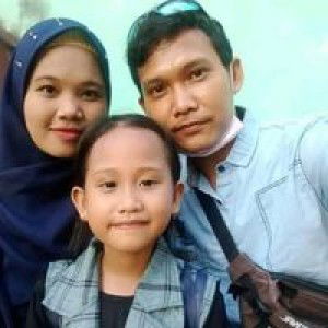 Sri Borneng profile icon