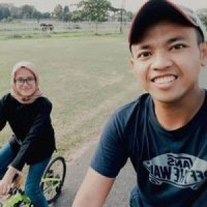 Rini Ardiyanti profile icon