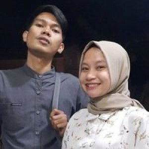 Dewi Astuti profile icon