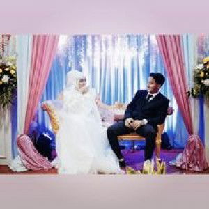 Riska Anggraeni profile icon