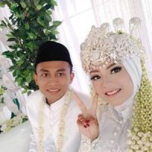 Denie Devie profile icon