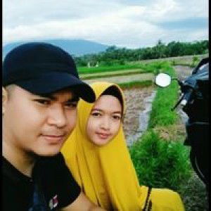 Evit Vitriani profile icon