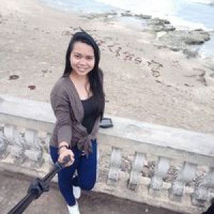 Khïm Ÿhûn Rhïń profile icon