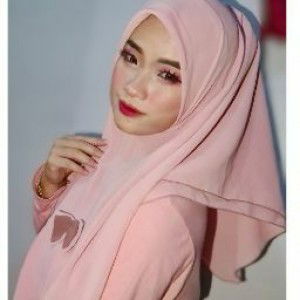 Farah Shahiera profile icon