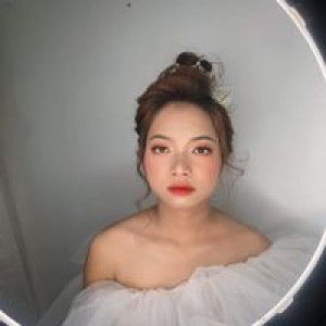 Quyên Quyên profile icon