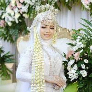 Emi Kurniawati profile icon