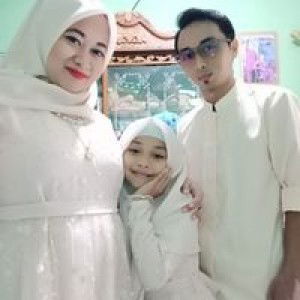 Devi Komalasari profile icon