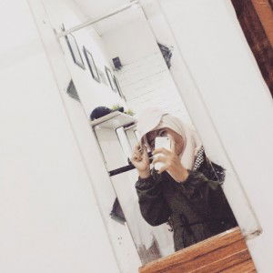 Dewi Rahayu profile icon