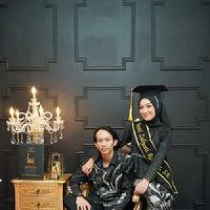 Desti Zuliyanti Rostiana profile icon