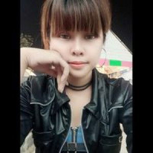 แม่'พราว น้อง'โกเมน profile icon