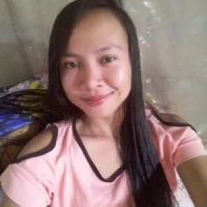 Lheen Dela Cruz profile icon