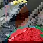 Surti Ayu profile icon