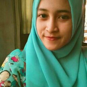 Ade Purwaningrum profile icon