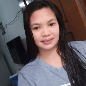 Francia Estela profile icon