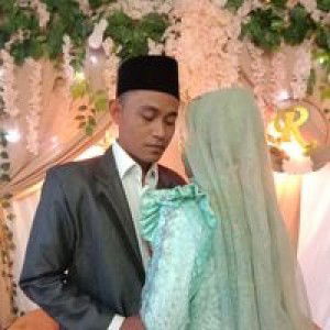 Rofi'atul Azizah profile icon