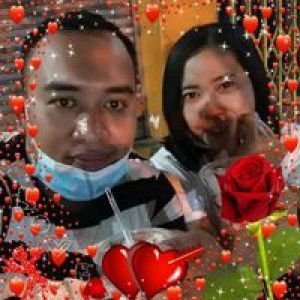 Retno Widati profile icon