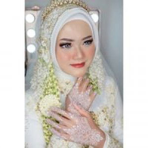 Rianti Widi Andari profile icon