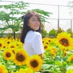 RahmaLa Putri profile icon