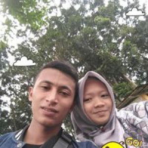 Zukhruf Qolbi Luthfiah profile icon