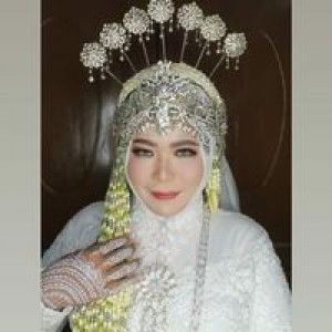 Nadilaahs profile icon